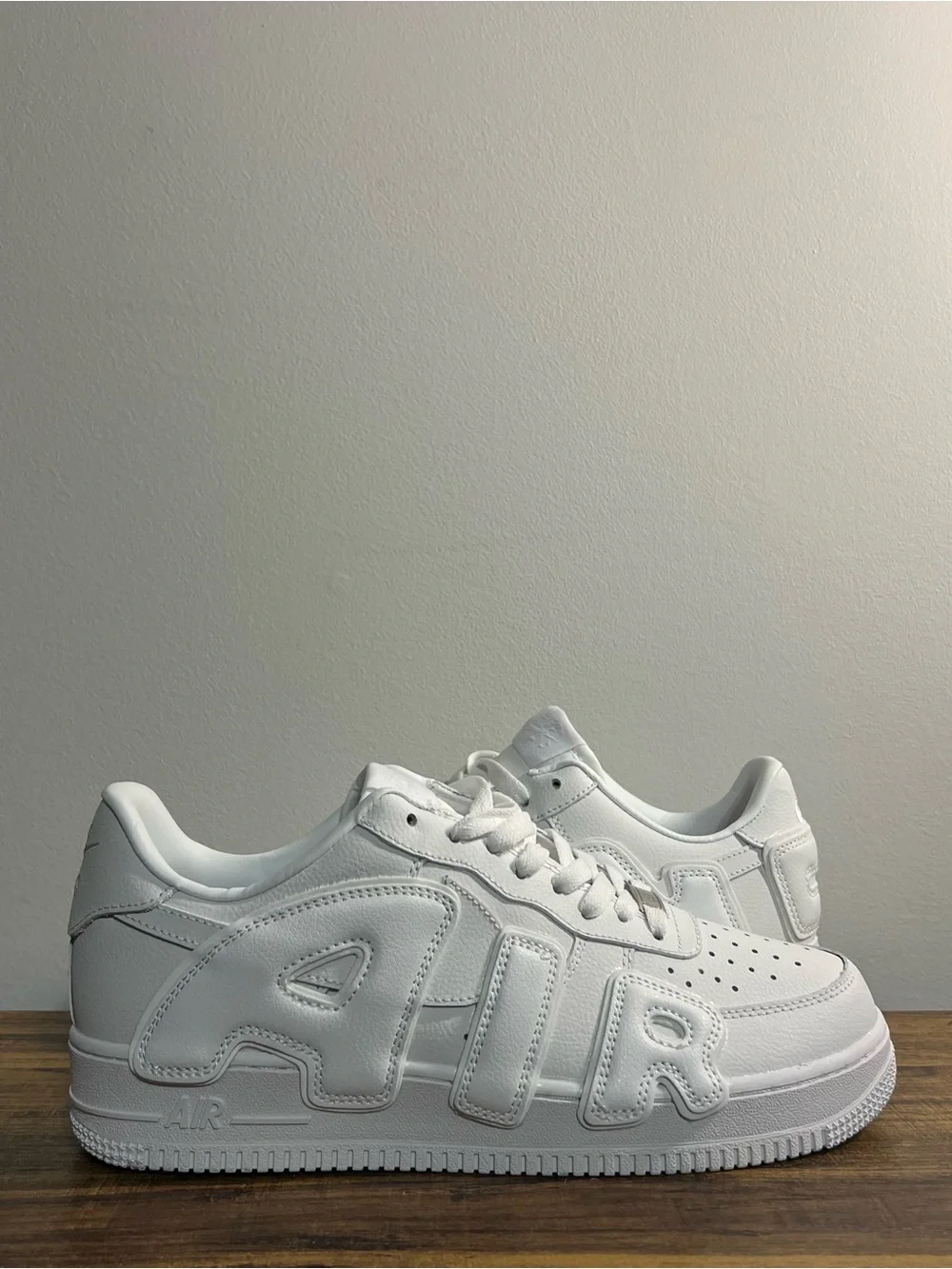 Nike stylish white